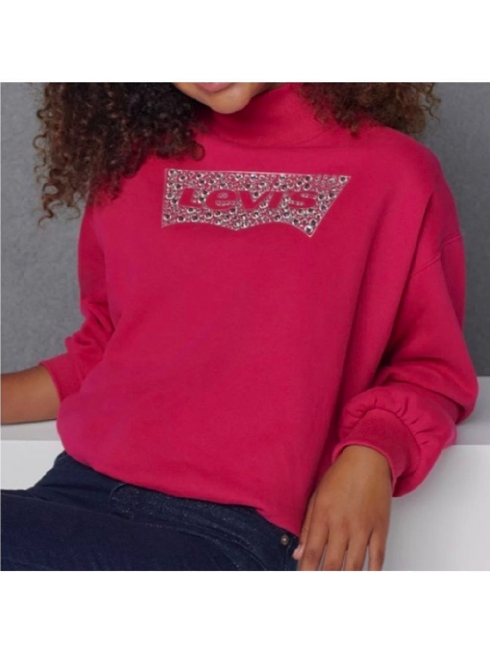 Levi's Girls NWT Red Rhinestone Logo Sweatshirt Medium 10-12